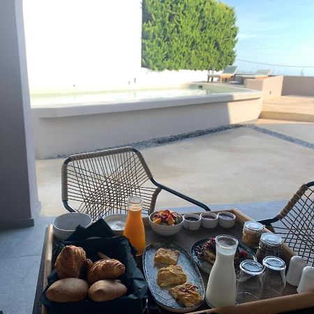 Elements Cozy Suites Pyrgos Kültér fotó