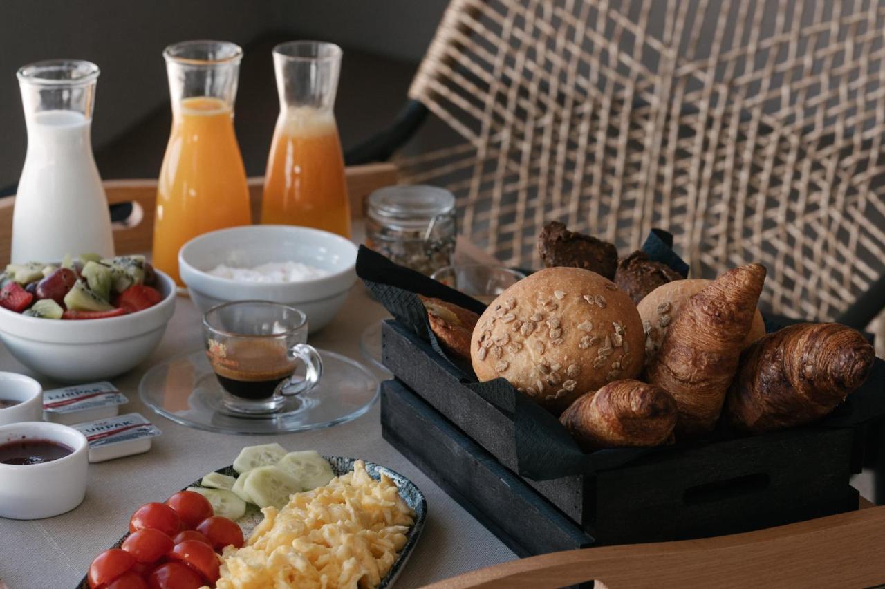 Elements Cozy Suites Pyrgos Kültér fotó